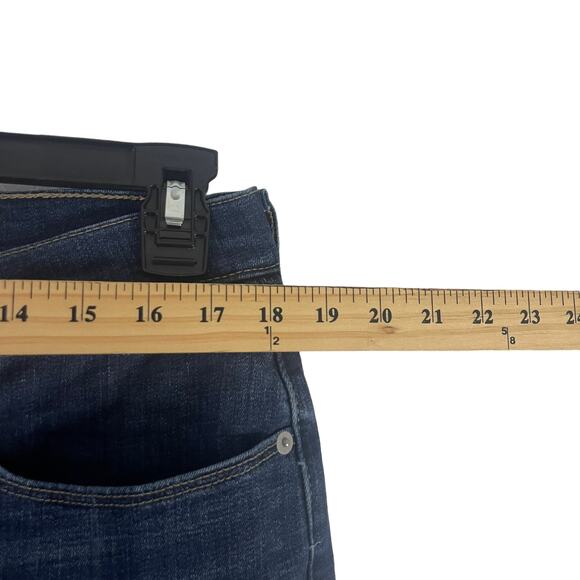 Levi's Classic Straight Plus Size 16 Dark Wash‎ Straight Jeans - Picture 10 of 13